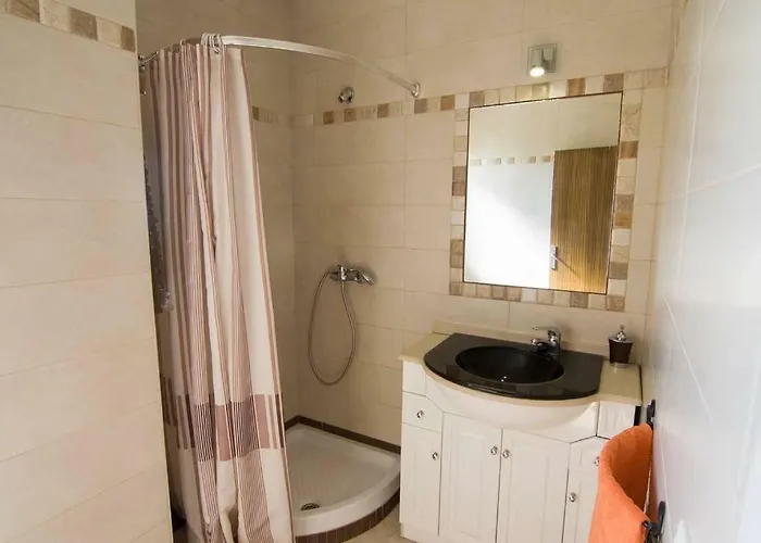 En Mezquita Puente De San Rafael No. 9 Apartment